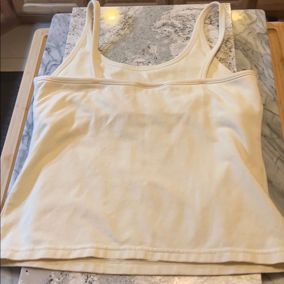 Women’s Tank, size M, by Territory Ahead. - Picture 2 of 9